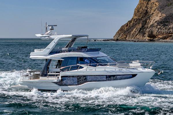 2025 Galeon 500 Fly