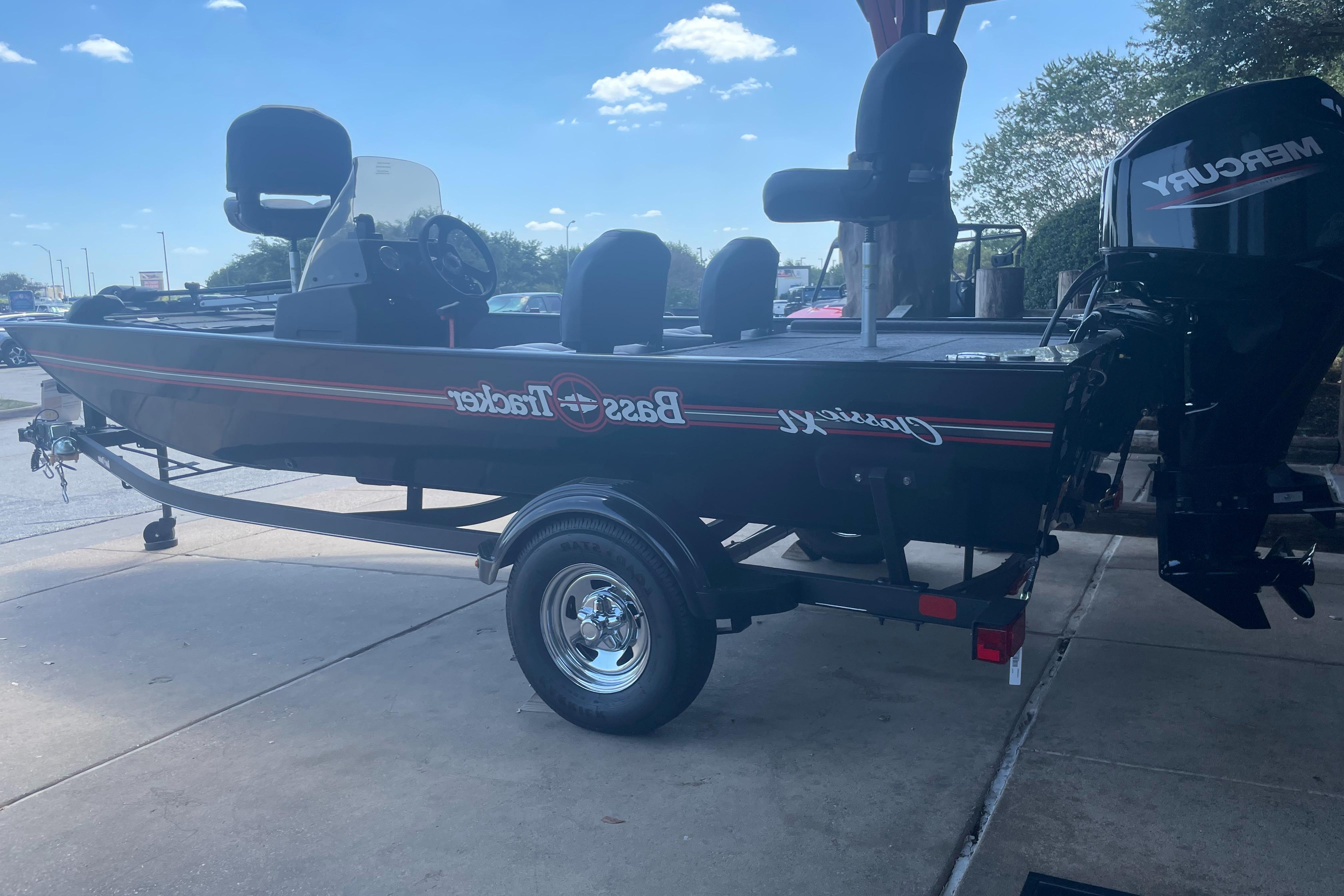 2024 Tracker Bass Tracker Classic XL, Katy Texas