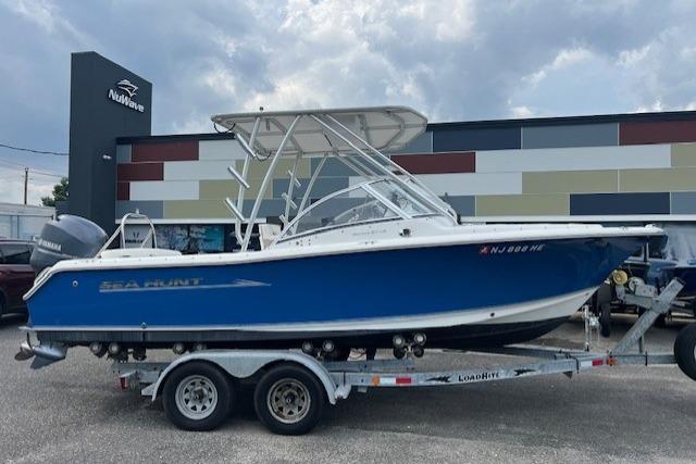 2013 Sea Hunt Escape 211 LE