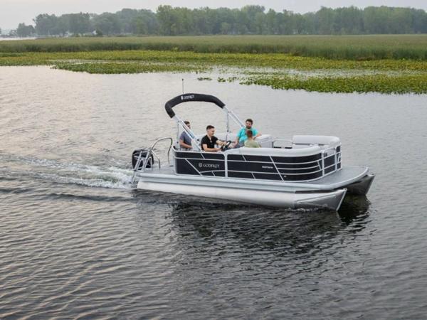 Godfrey Pontoon Boats in Bayville, NJ near Philadelphia, PA, New York,  Connecticut, and Delaware, New Jersey Outboards