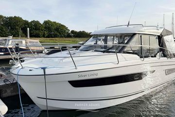 2023 Jeanneau Merry Fisher 895 Offshore