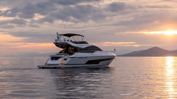 2026 Fairline Phantom 65