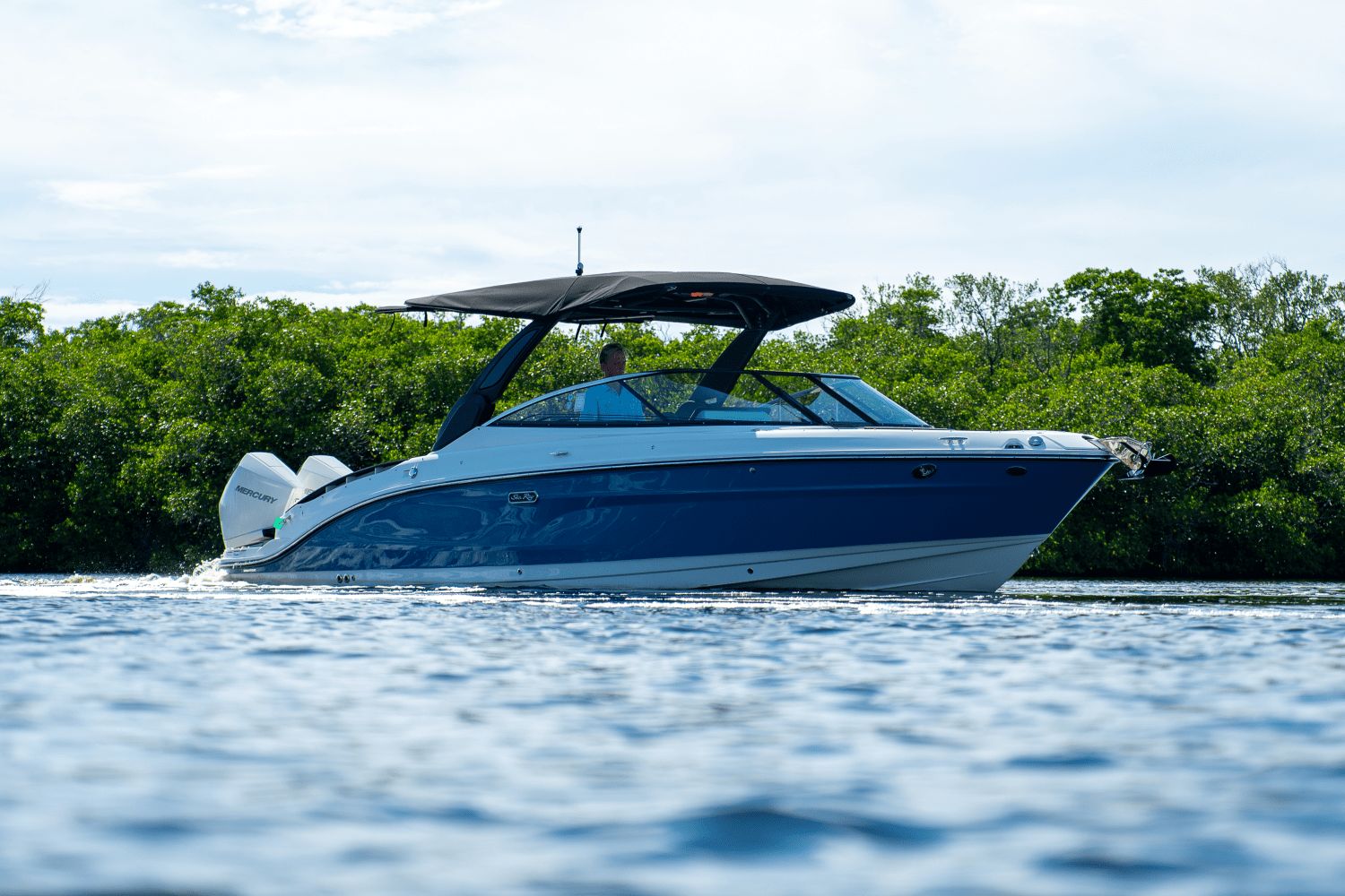 2026 Sea Ray SLX 280 Outboard