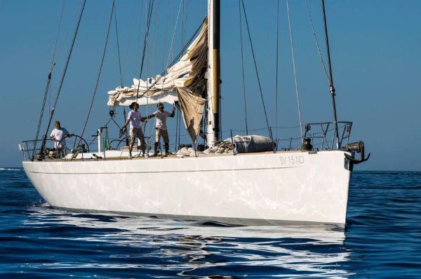 2002 Mondomarine Composite Works Custom 90
