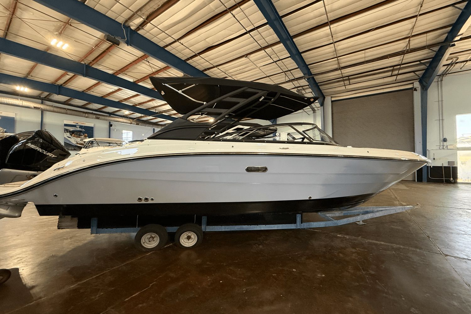 2026 Sea Ray SDX 250 Outboard