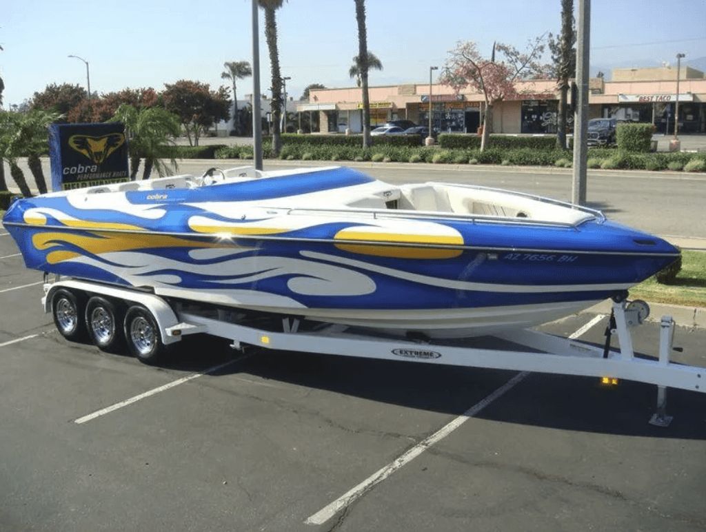 2005 Cobra 206 Razor