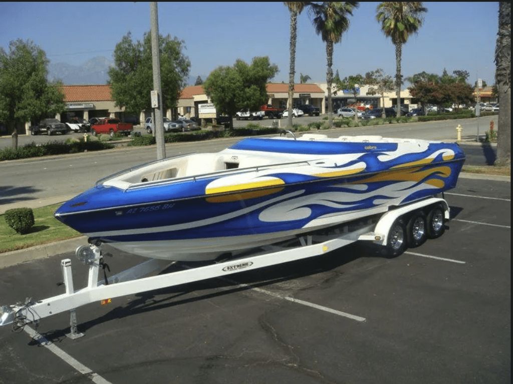 2005 Cobra 206 Razor