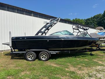 2011 Malibu 21 vRide