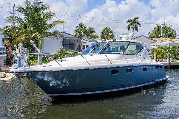 2013 Tiara Yachts 3900 Sovran