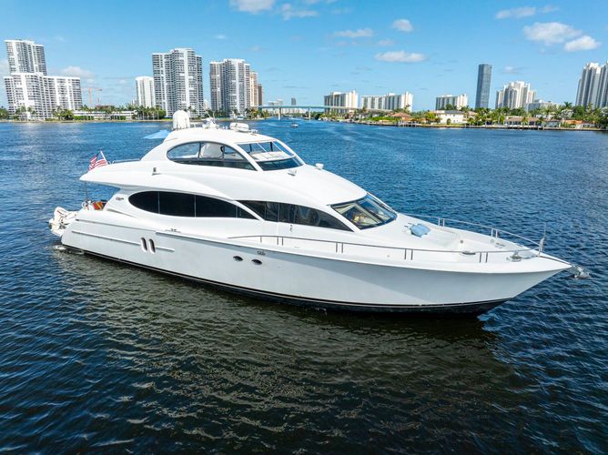 2004 Lazzara 80 Open Fly