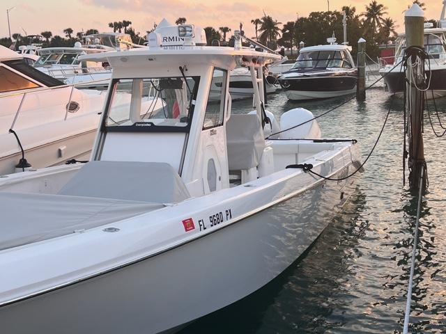 2015 Everglades 325cc