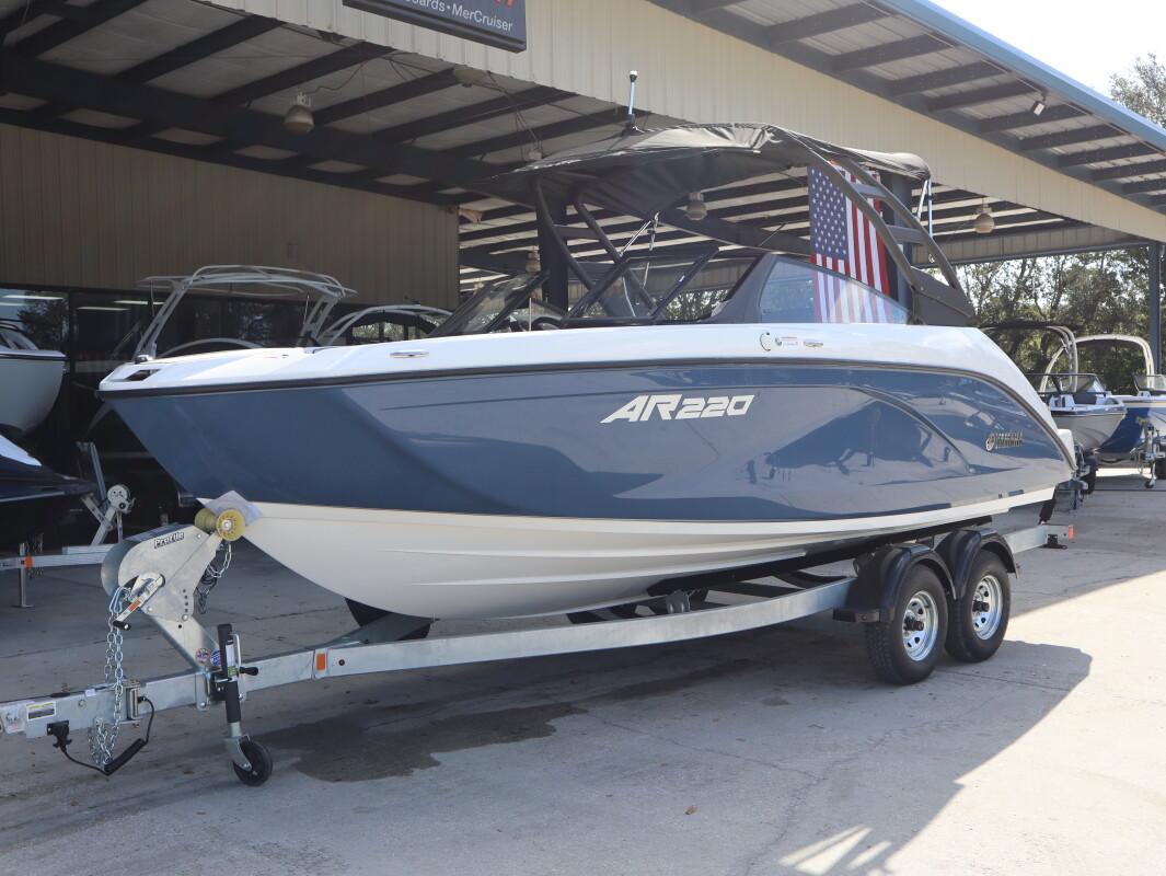 2025 Yamaha Boats 