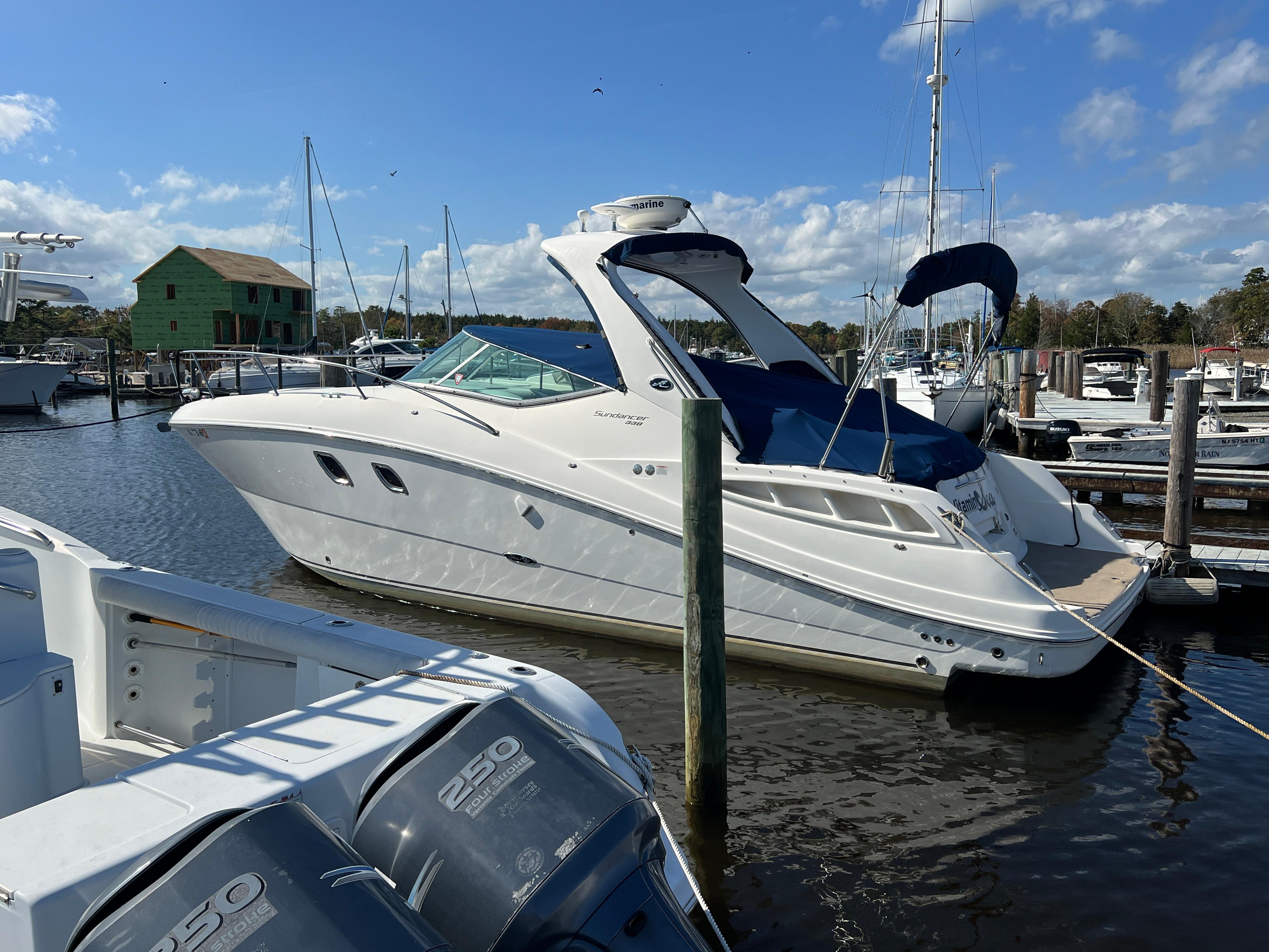 2010 Sea Ray 330 Sundancer