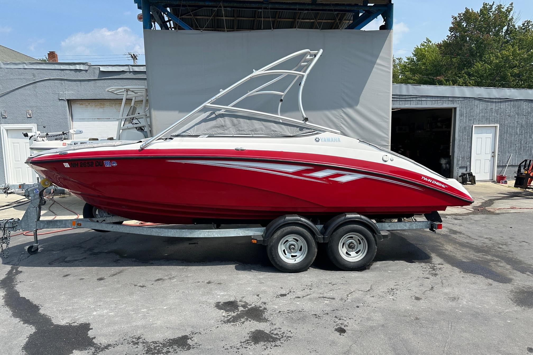 2015 Yamaha Boats AR210