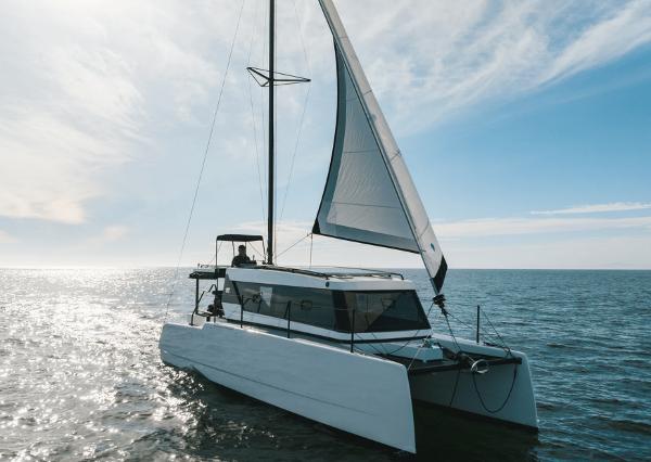 2025 HopYacht 30