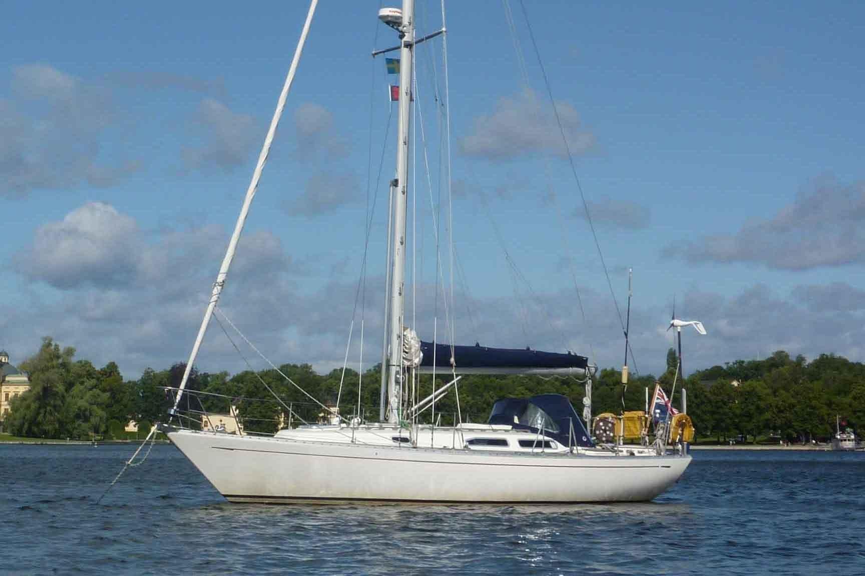 1990 Rustler 36