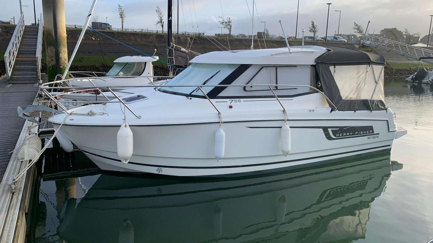 2015 Jeanneau Merry Fisher 755