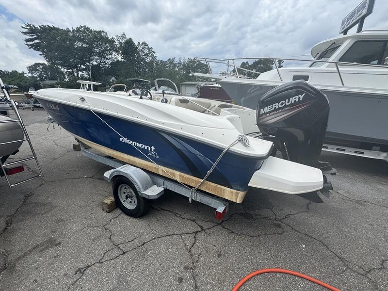 2016 Bayliner 18 Element XL