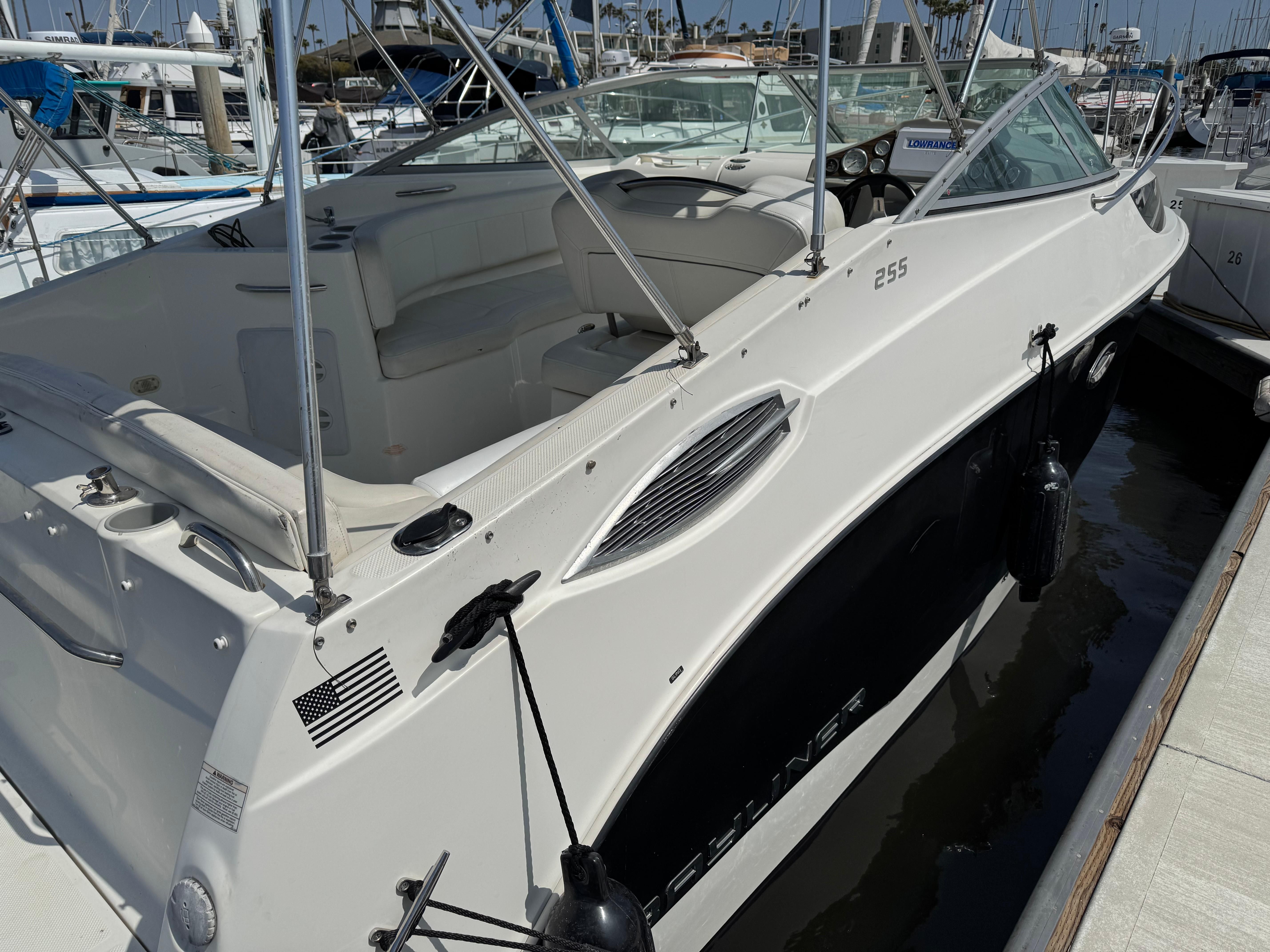 2010 Bayliner 255