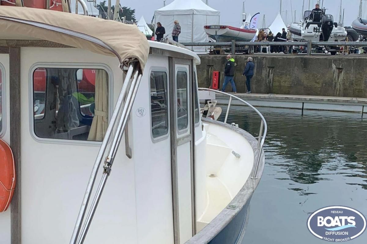 Rhea Rhéa 750 Timonier