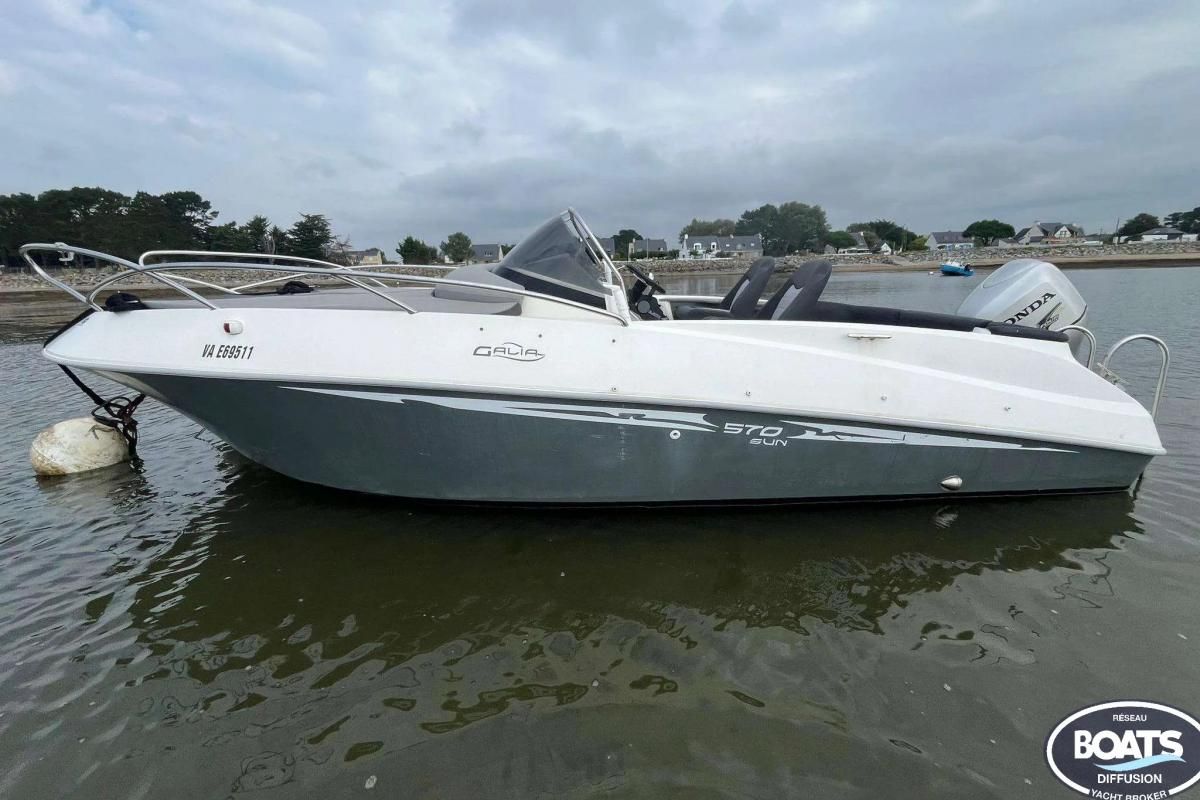 2012 Galia Galia 570 Sundeck