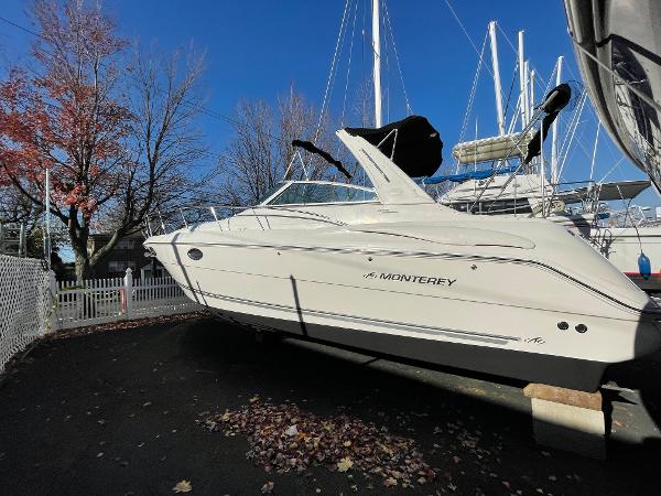 2006 Monterey 322 Cruiser