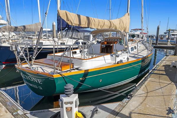 1987 Hinckley Sou'wester 42