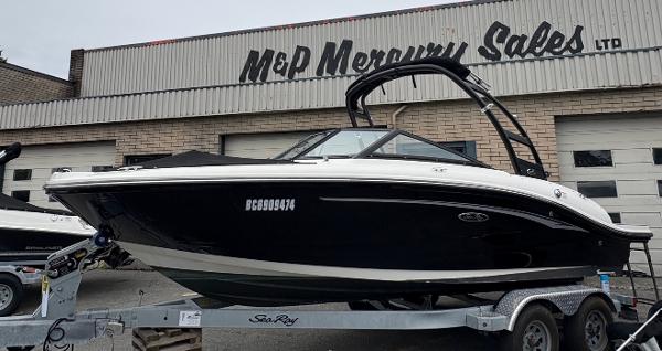 2020 Sea Ray SPX 190