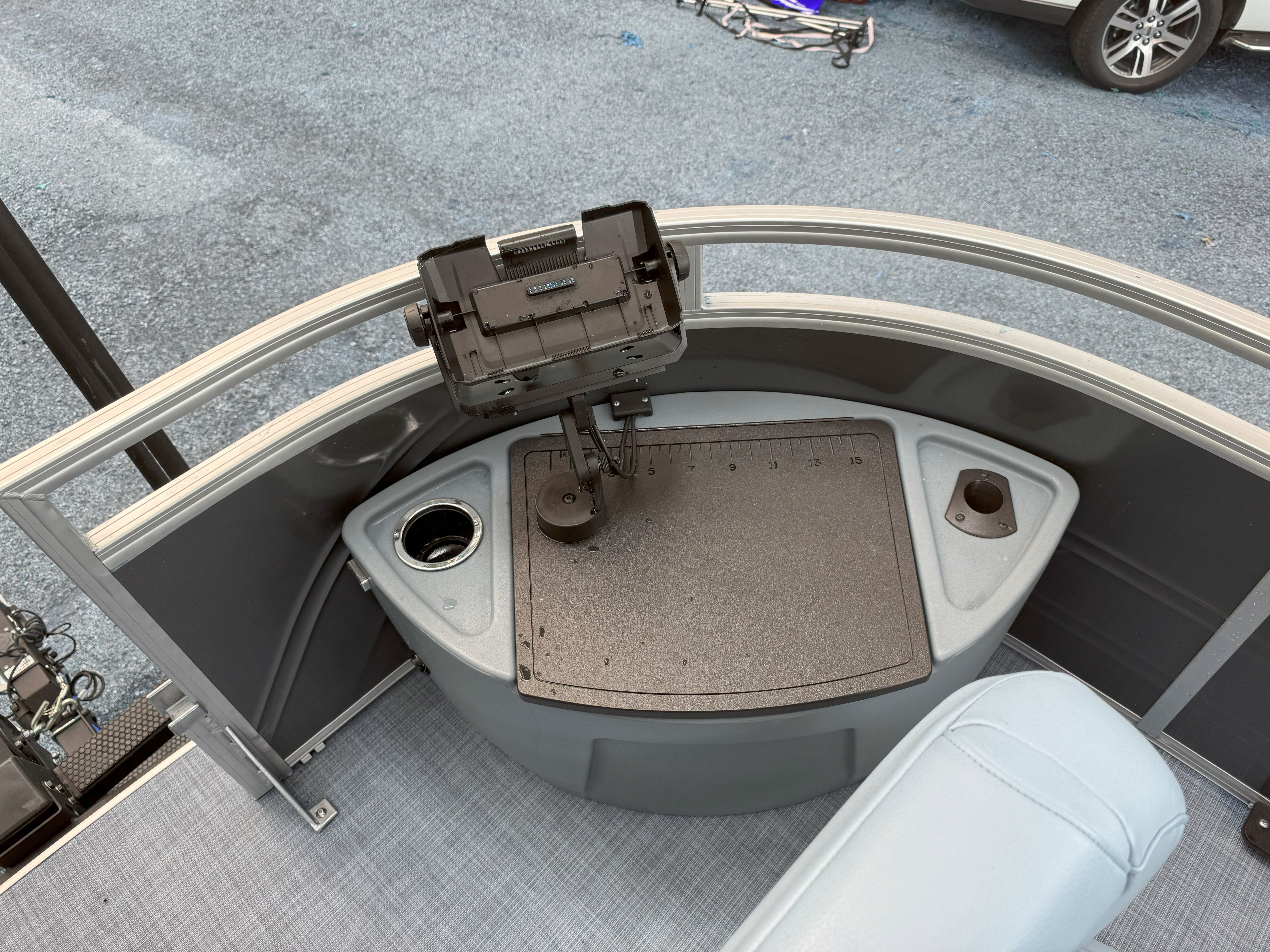 2024 Sun Tracker SportFish 22 XP3