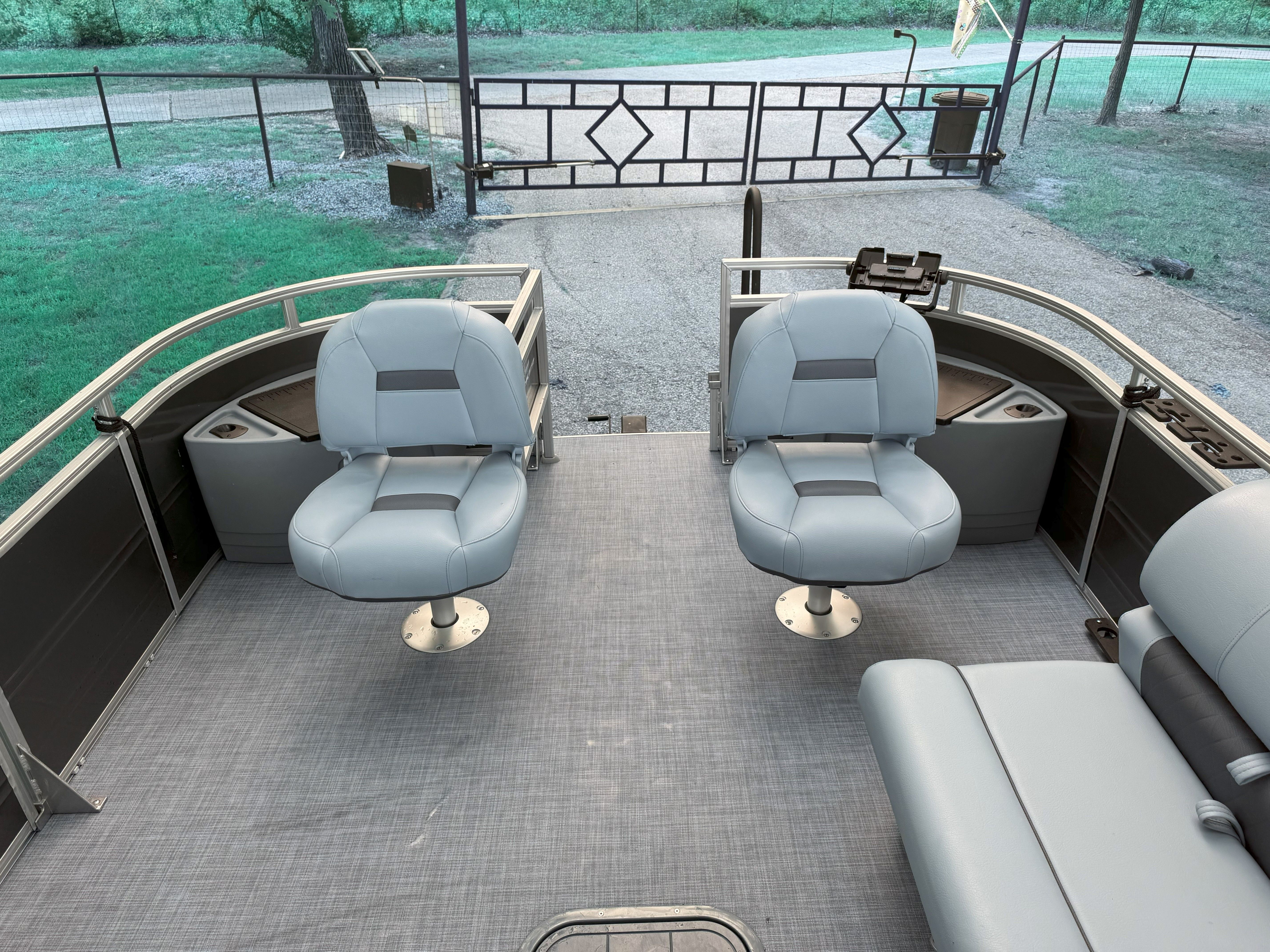 2024 Sun Tracker SportFish 22 XP3