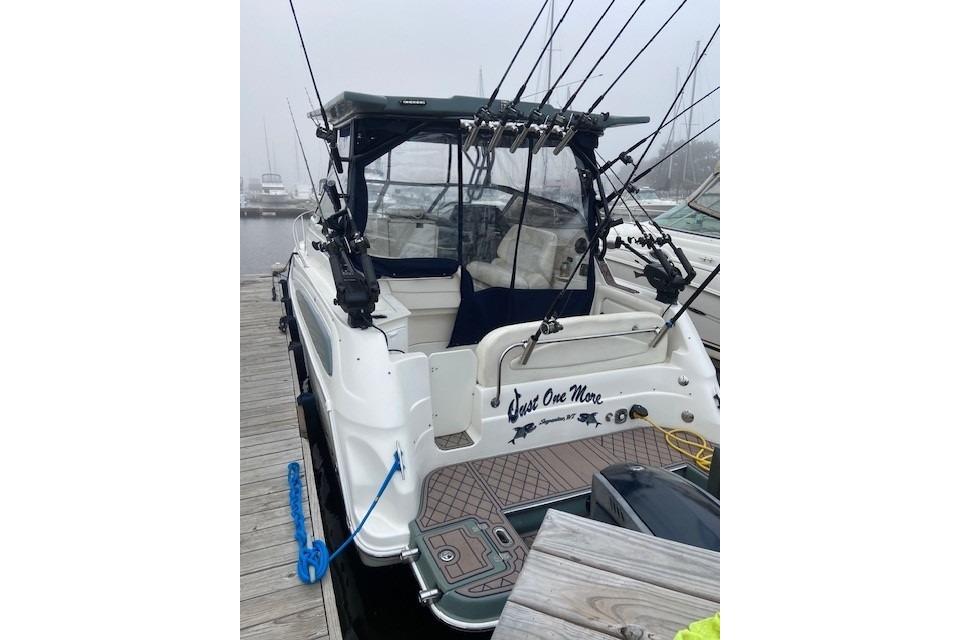 2004 Regal Commodore 2860