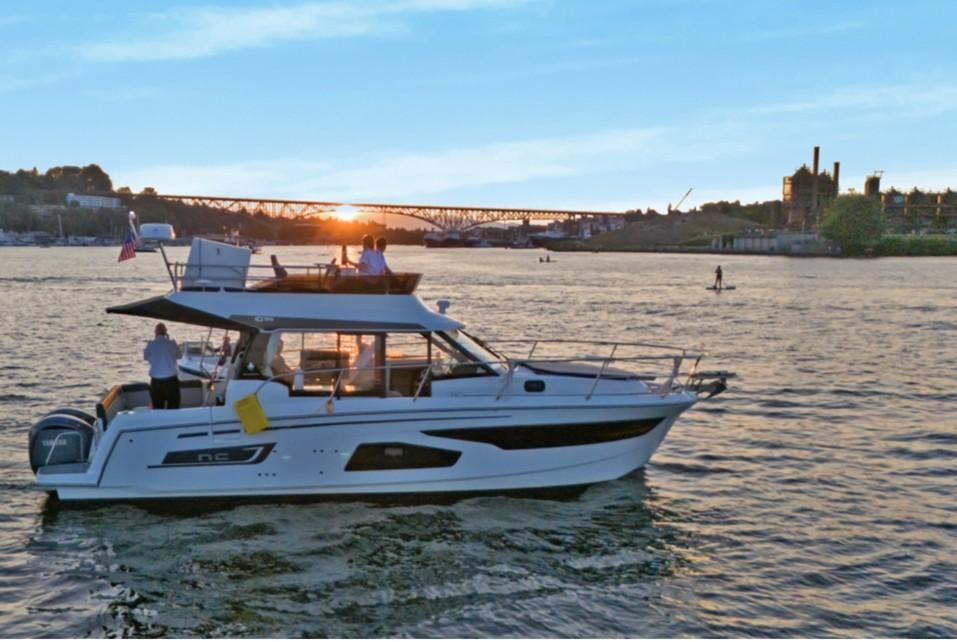 2022 Jeanneau NC Weekender 1095 Fly