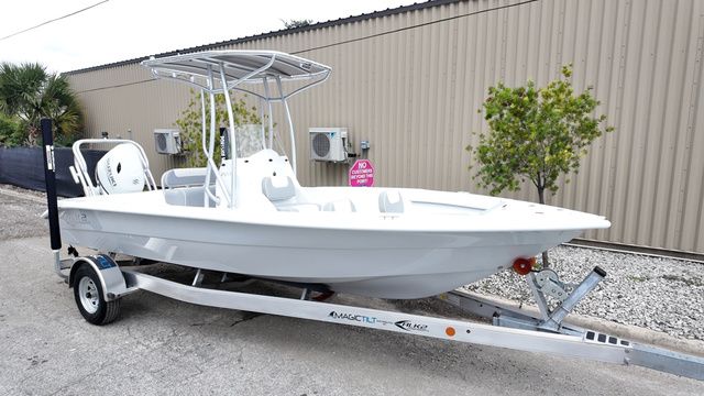 2026 ALK2 Powerboats 22CRS