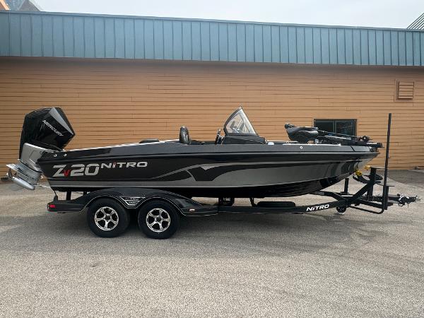 Nitro ZV20 Pro 2024 Nitro ZV20 Pro fishing boat on trailer, side view.