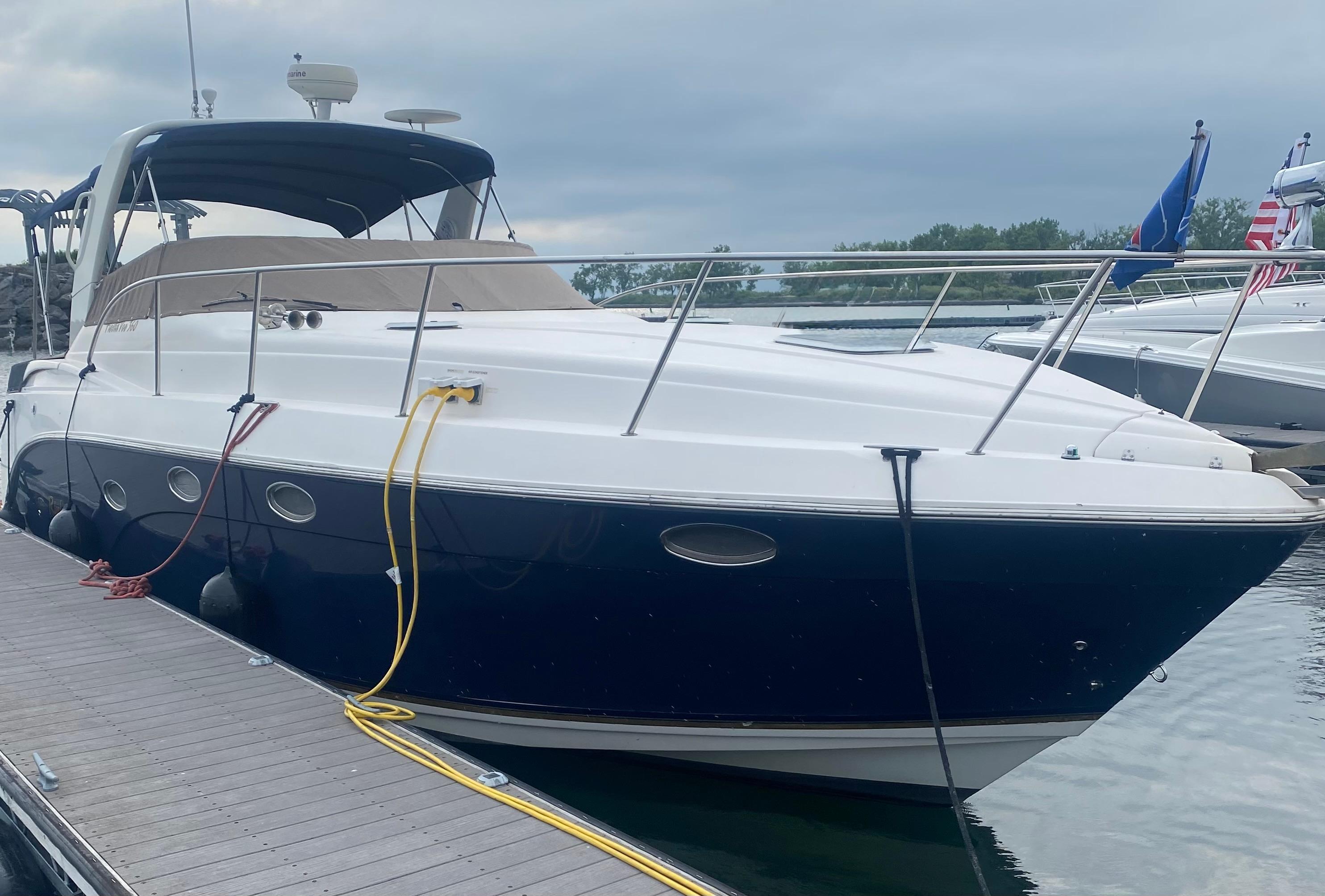 2005 Rinker Fiesta Vee 360