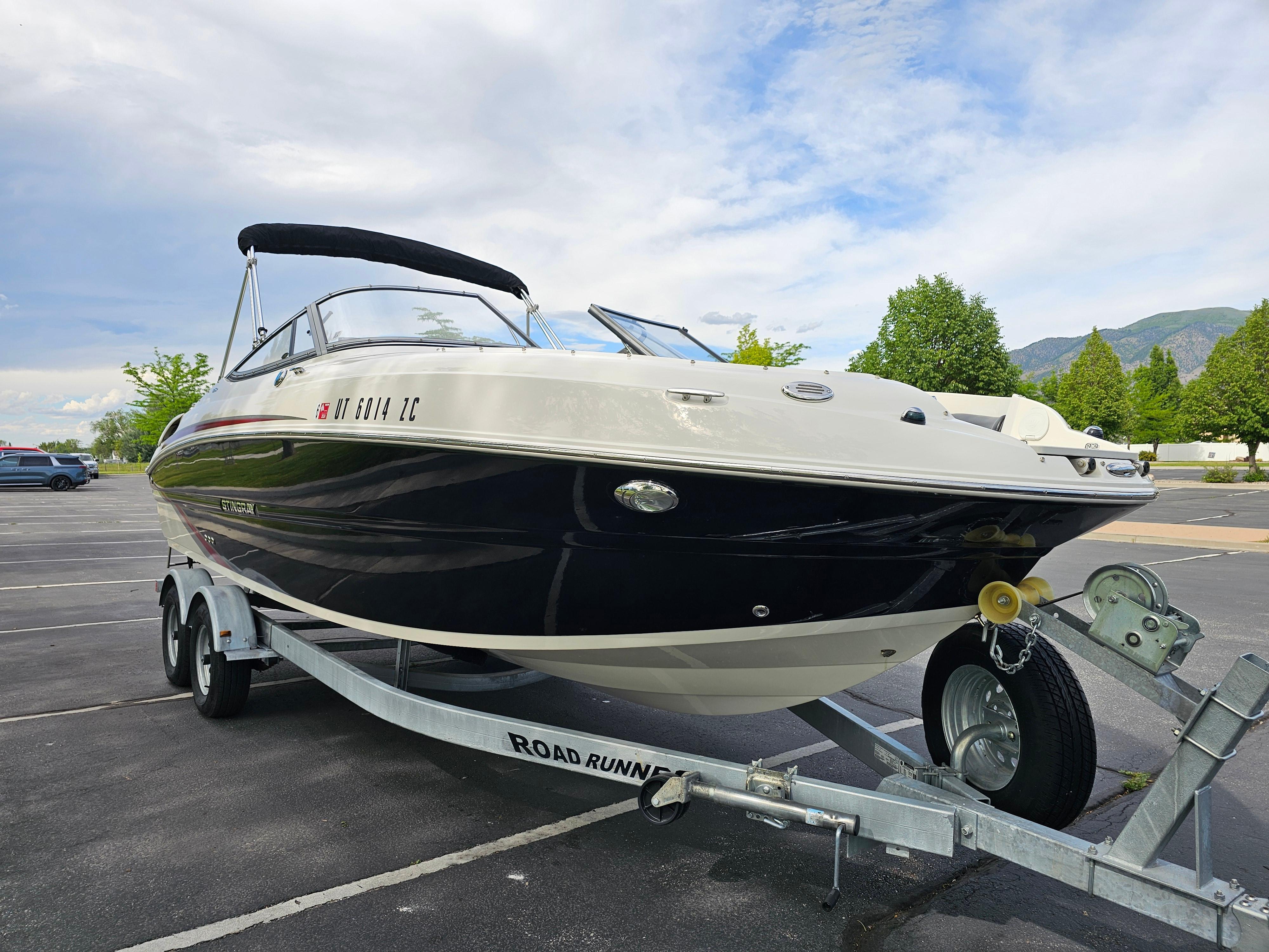 2016 Stingray 215 LR