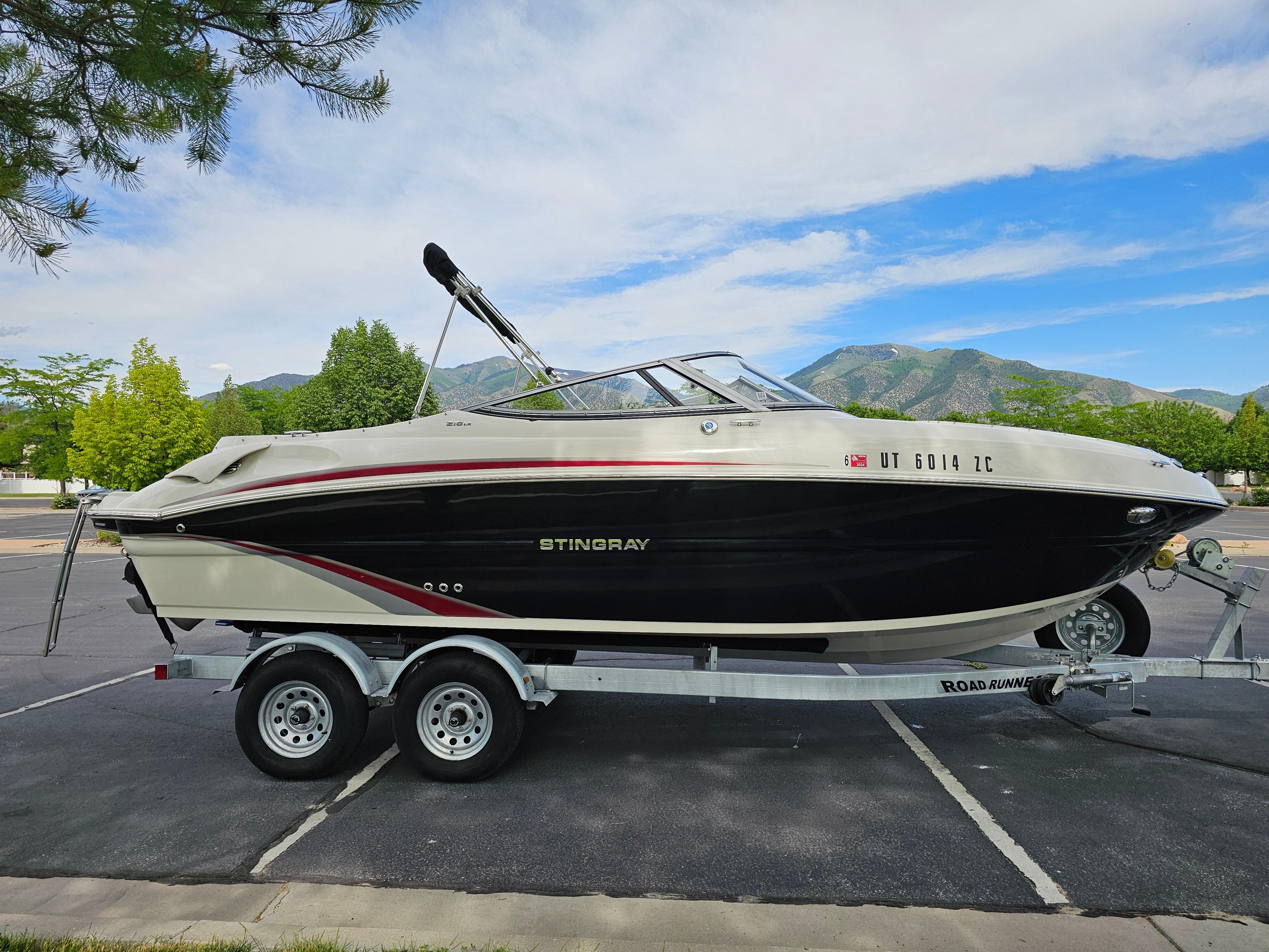 2016 Stingray 215 LR
