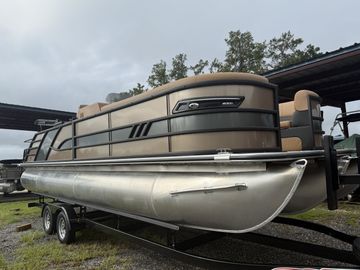 2026 Bentley Pontoons 253 Elite Swingback Quad