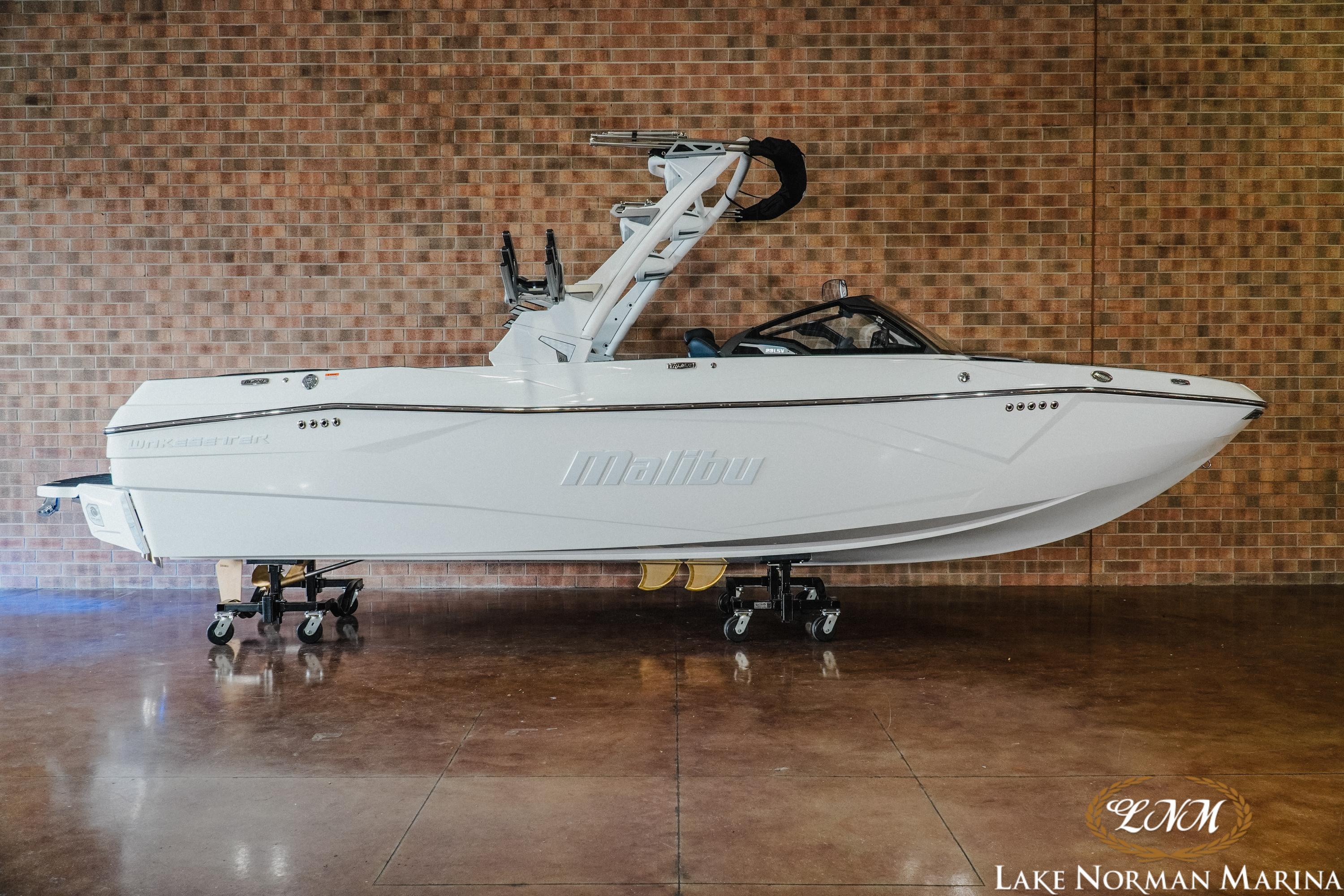 Malibu 23 LSV
