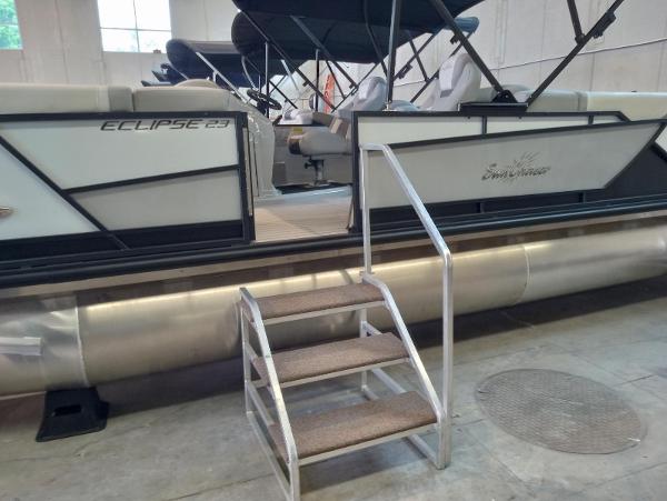 2023 SunChaser Eclipse 8523 LR DH