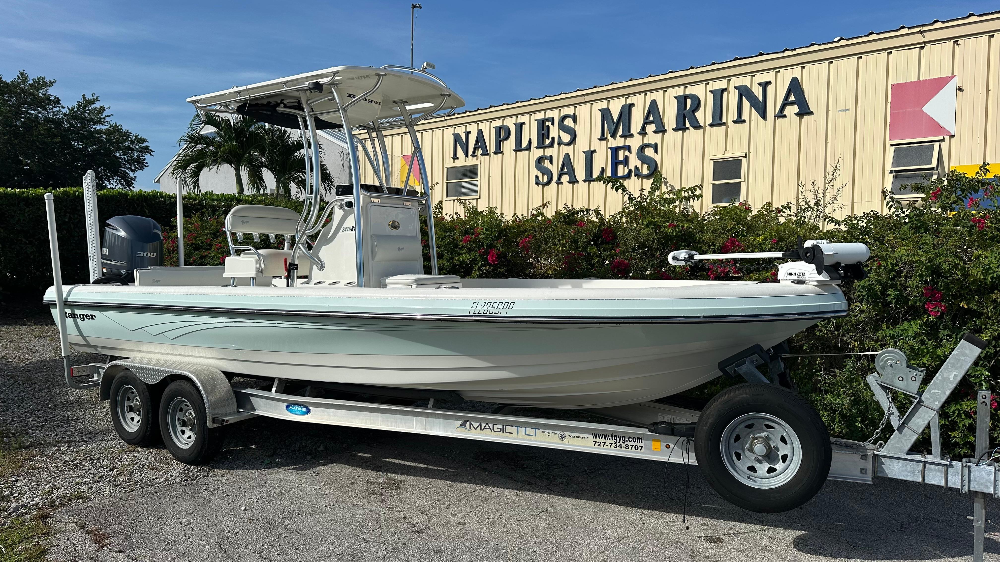 2014 Ranger 2410 Bay Ranger