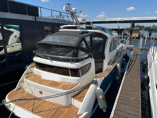2017 Marex 320 ACC / Modell 2018 / mit Klimaanlage