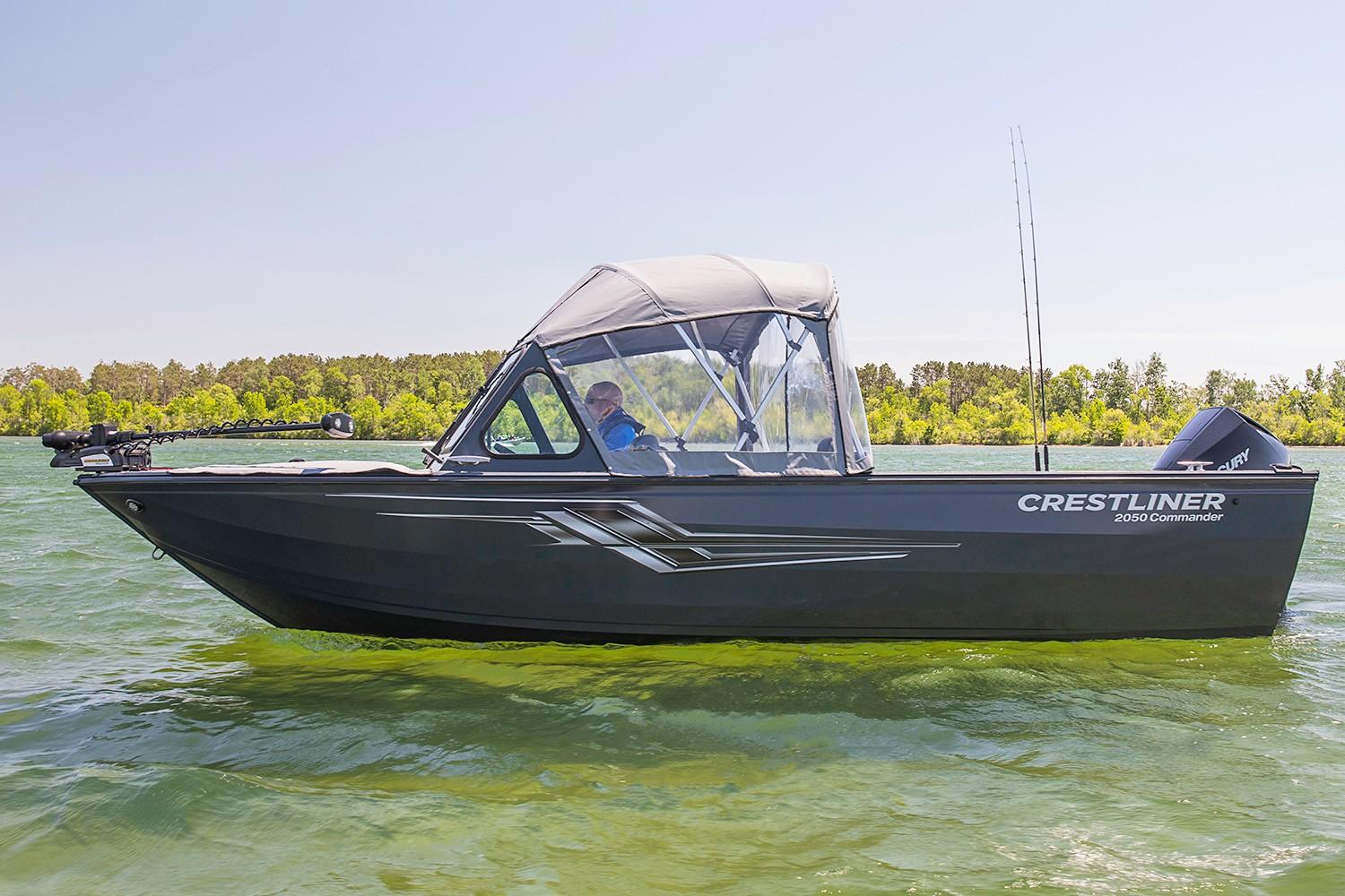 Crestliner Boat image