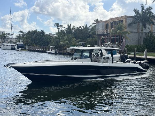 2017 Hydra-Sports 4200 Siesta