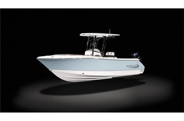 2021 Robalo R230 Center Console