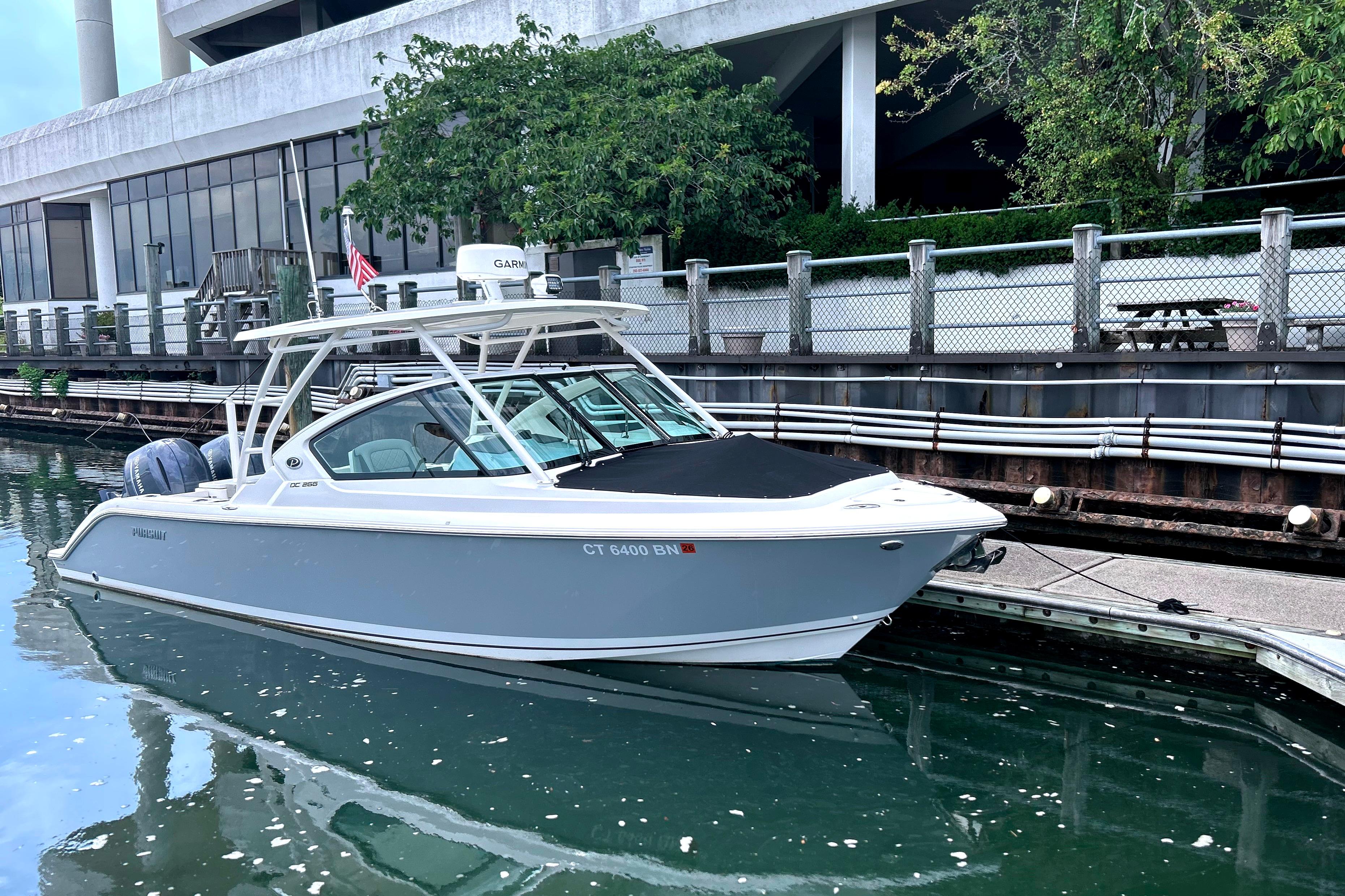 2023 Pursuit DC 266 Dual Console