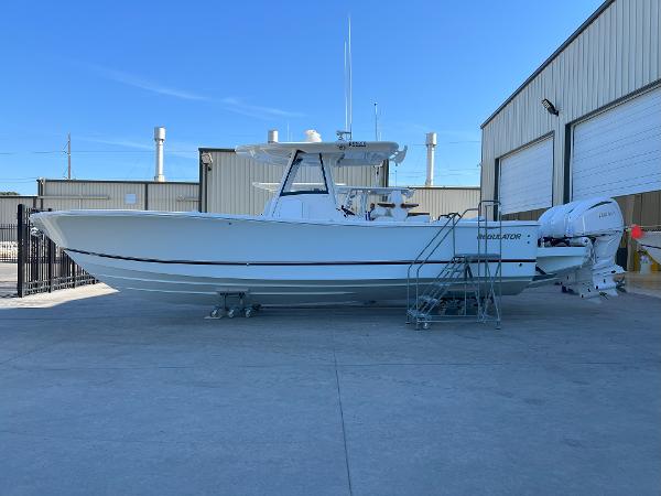 Regulator 34  InterMarine Boats