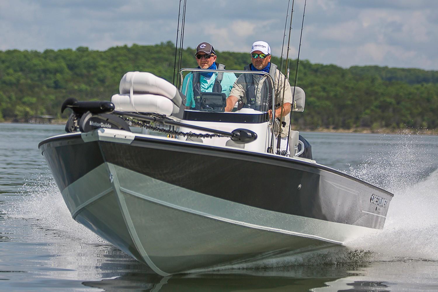 Crestliner Boat image