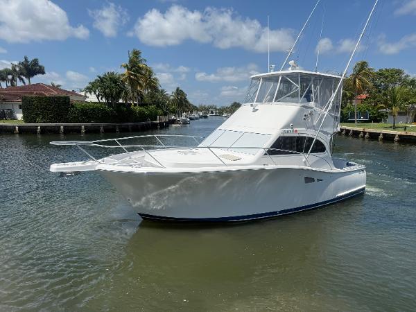 2008 Luhrs 35 Convertible