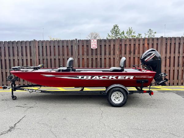 2025 Tracker Panfish 17